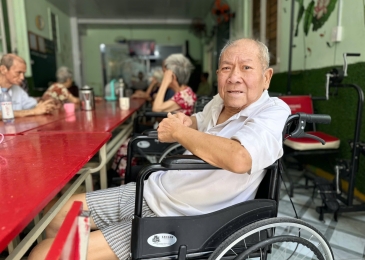 Chăm sóc người già tại HCM | Dịch vụ uy tín, chuyên nghiệp 2026