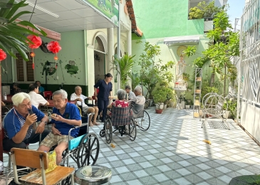 Chăm Sóc Người Già Sau Xuất Viện | Dịch Vụ Chuyên Nghiệp 2026