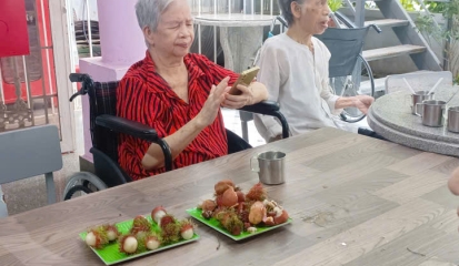 Những điều cần biết khi chọn nơi chăm sóc người già có bác sĩ 24/24