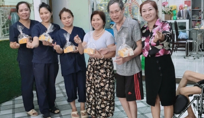 Xu hướng chăm sóc người già tại HCM: Lựa chọn giải pháp toàn diện cho cha mẹ