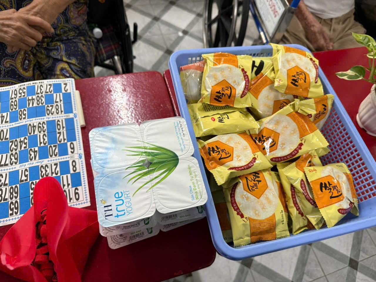 trung-tam-cham-soc-nguoi-gia-co-bac-si-truc-24-24