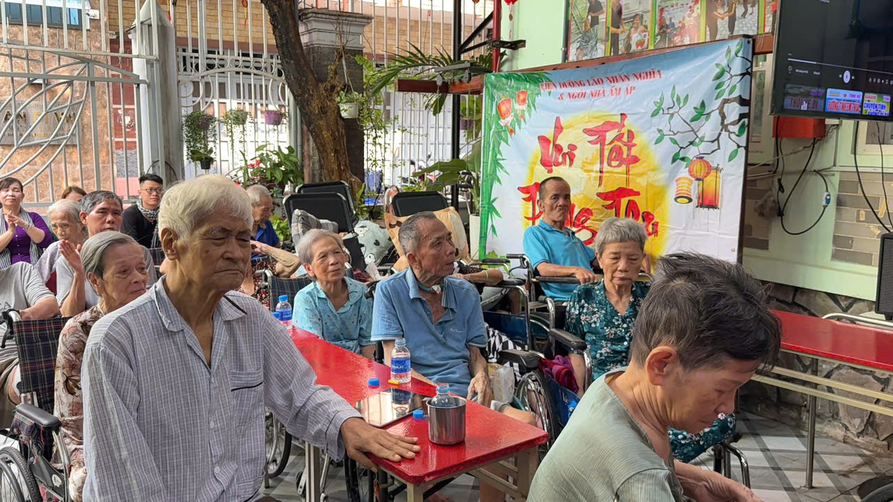 sinh-hoat-nguoi-cao-tuoi-tai-vien-duong-lao-go-vap