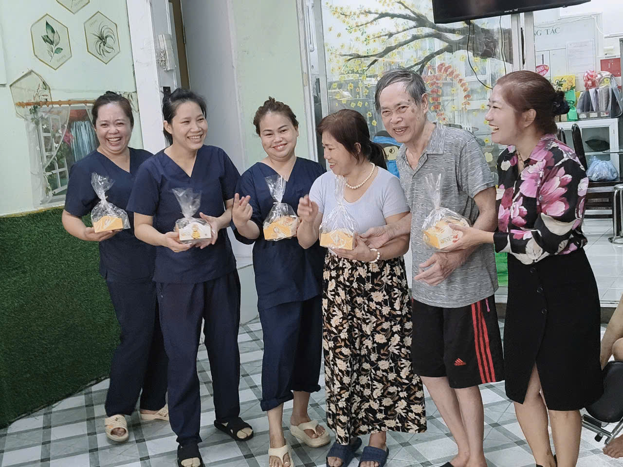 gửi người già vào viện dưỡng lão